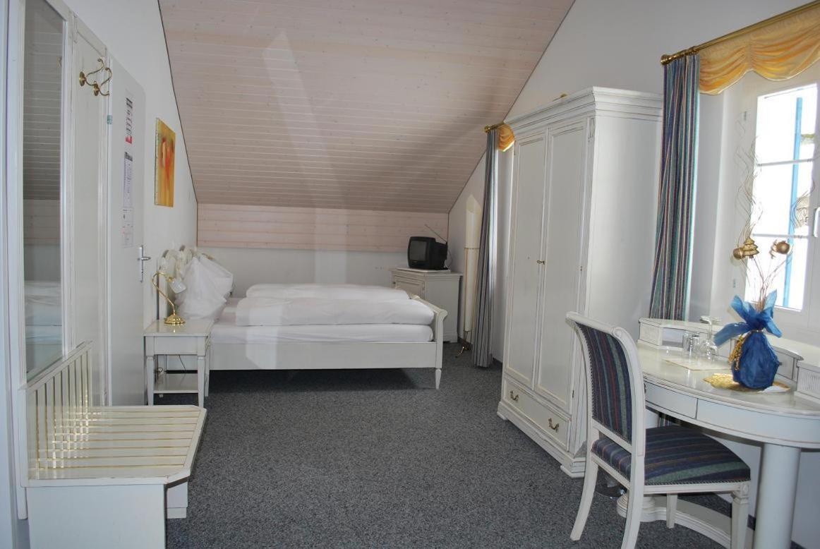 Hotel Rhonequelle โอเบอร์วัลด์ ภายนอก รูปภาพ
